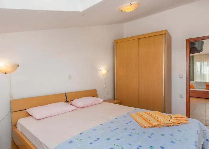 Lejlighed 2 Bedroom Beautiful Apartment In Punat